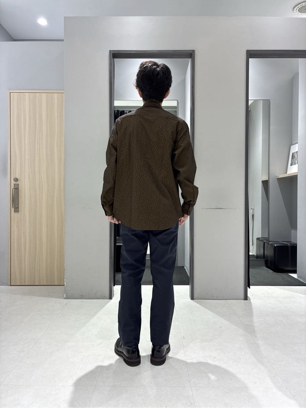 わいずみさんの「TAKEO KIKUCHI｜【Made in JAPAN】播州織 ドビー千鳥シャツ」を使ったコーディネート