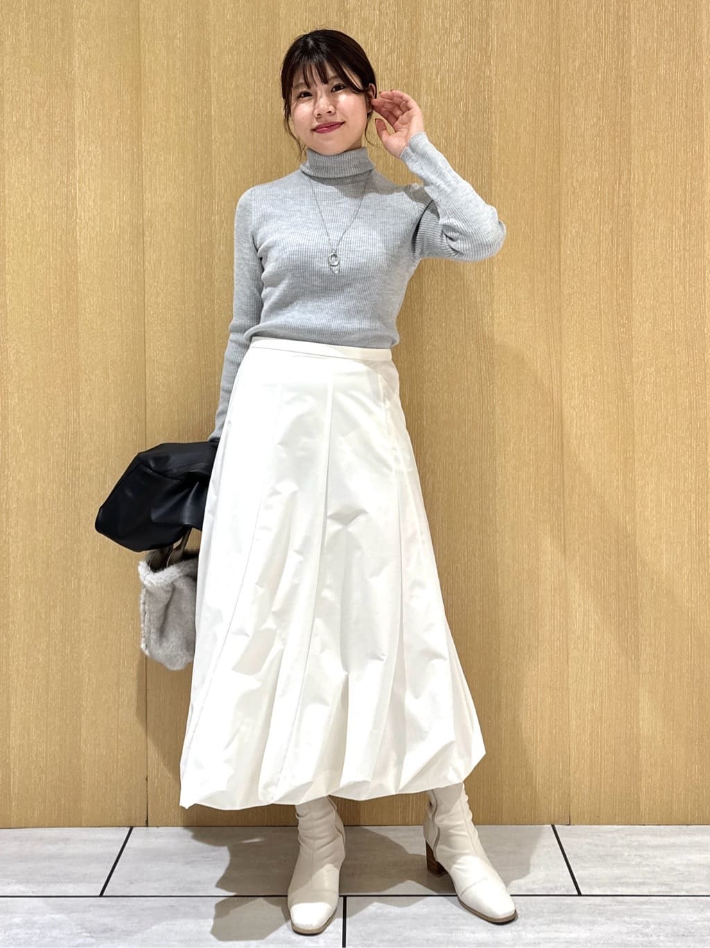 nanaさんの「UNTITLED｜【洗える/アンサンブル可能/ウール100%】リブタートルネックウールニット」を使ったコーディネート