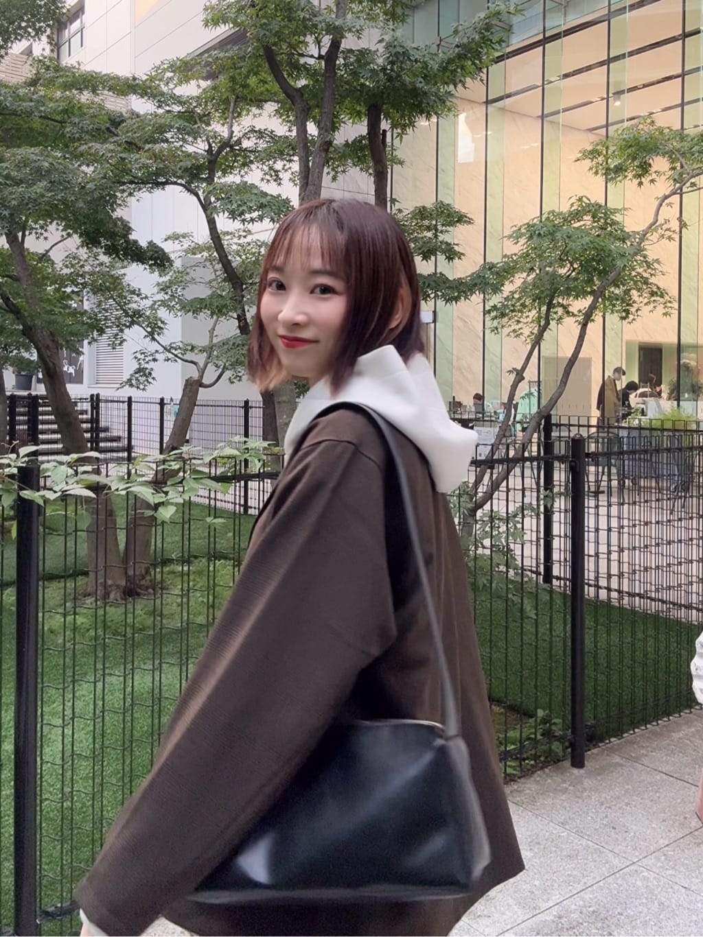 𝐜𝐡𝐢𝐤𝐚さんの「SHOO･LA･RUE｜【セットアップ可】チェック柄タックハーフパンツ」を使ったコーディネート