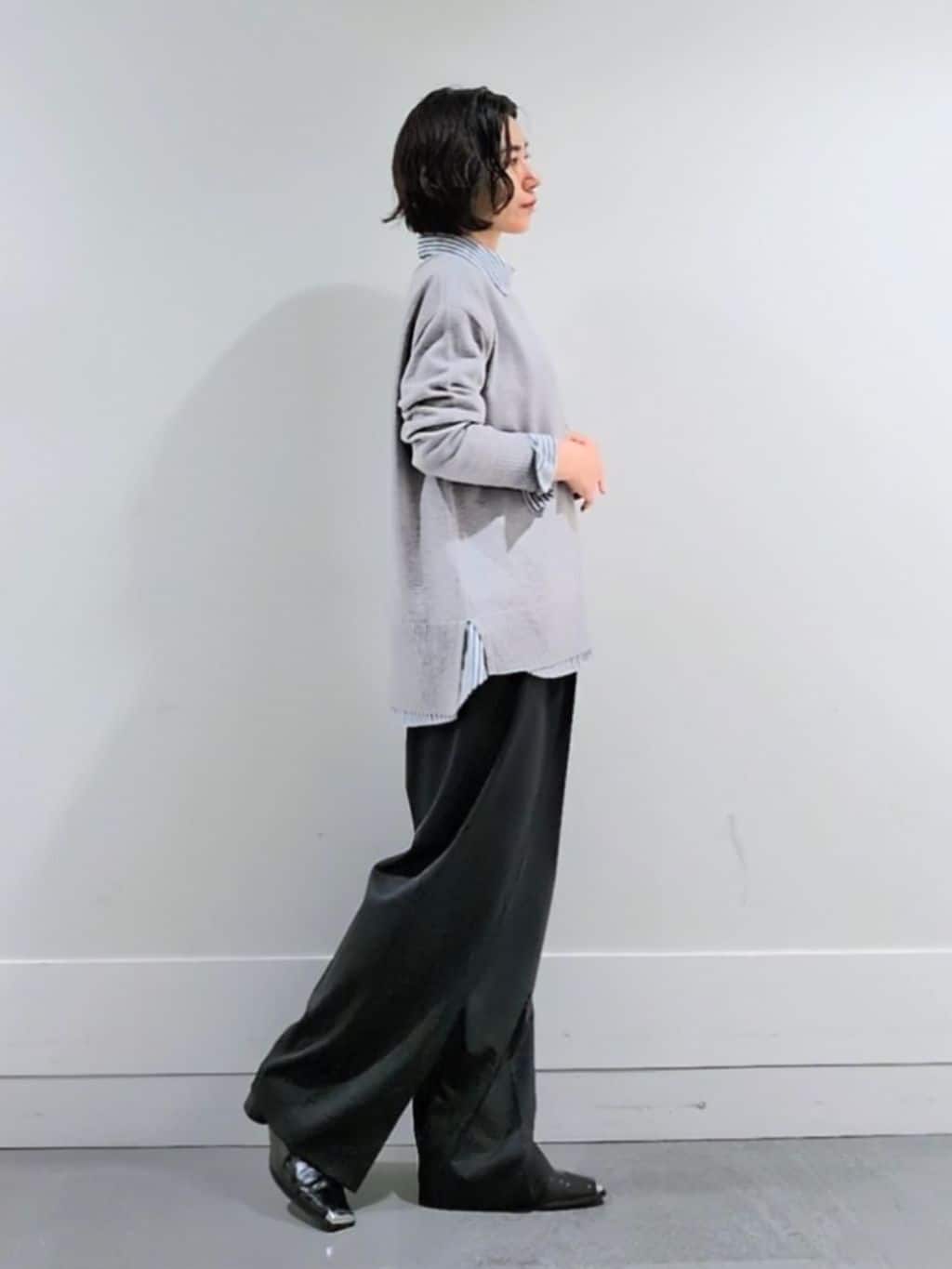 ミズタさんの「UNTITLED｜【8色展開/体型カバー】魅せるタイムレスニット」を使ったコーディネート