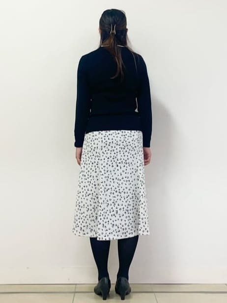 chisaさんの「Reflect｜ソフトフレアプリントスカート」を使ったコーディネート