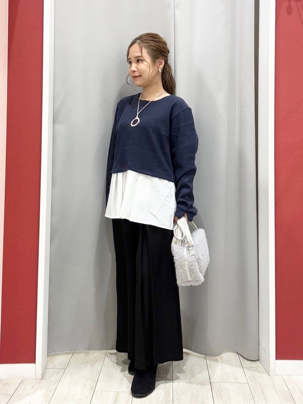 shioさんの「SHOO･LA･RUE｜【S-LL】気になる腰回りをカバー レイヤード風ドッキングトップス」を使ったコーディネート