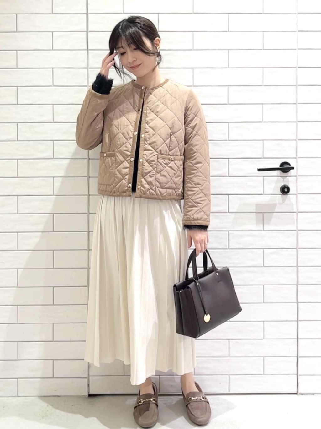 しおりさんの「OPAQUE.CLIP｜ラメシャギーニット【洗濯機OK】」を使ったコーディネート