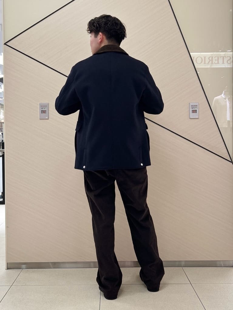 千葉亮太さんの「DRESSTERIOR｜コーデュロイパンツ」を使ったコーディネート