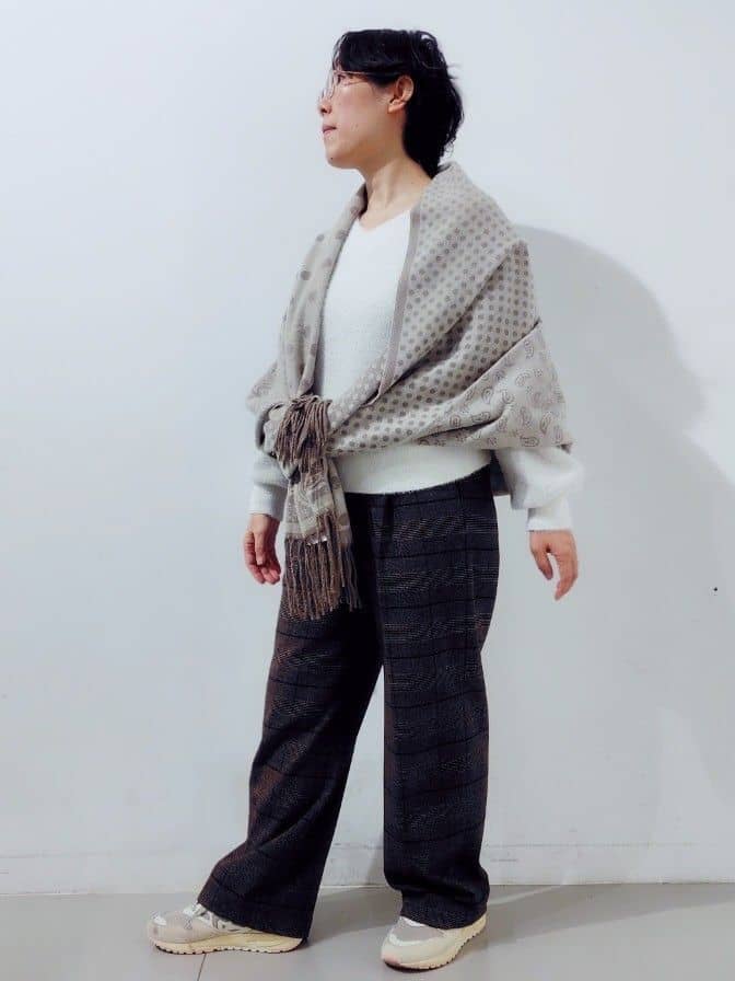 kodamaさんの「THE SHOP TK｜【洗える】上品にきらめく フェザーラメニット」を使ったコーディネート
