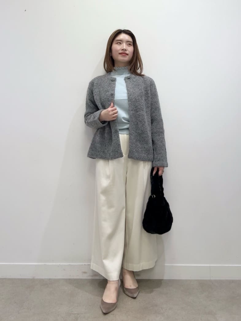 Suma Una本部スタッフさんの「SunaUna｜【ループヤーン／ふんわり】ミドル丈カーディガン」を使ったコーディネート