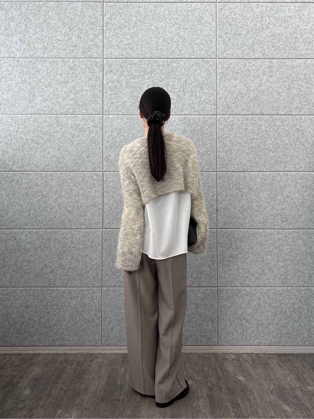 ひなさんの「INDIVI｜Comfy SET UP｜イージーストレートワイドパンツ【セットアップ対応／通勤/カセット服】」を使ったコーディネート
