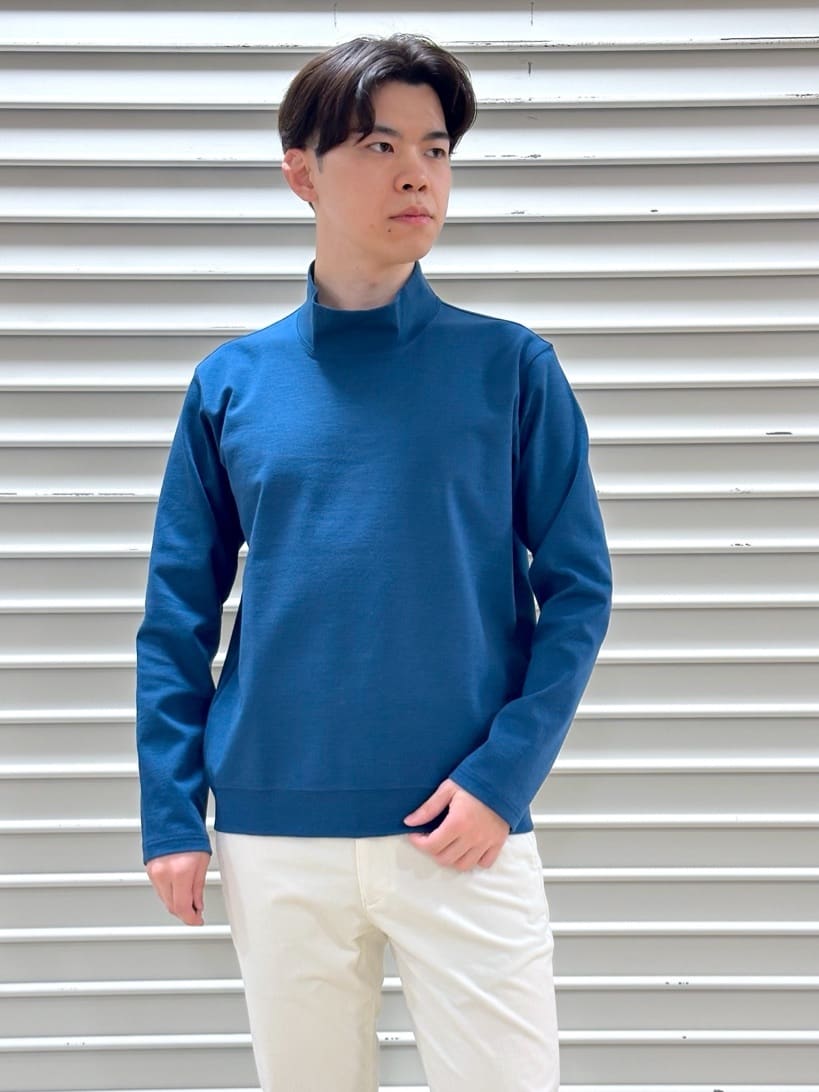イッシーさんの「TAKEO KIKUCHI｜【JUST ONE LAYER】ダウンファブリック ジップアップ フード ブルゾン」を使ったコーディネート
