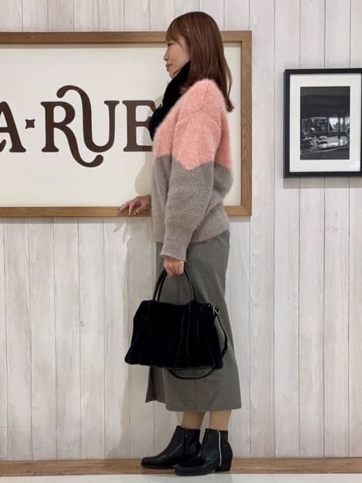 みきぽんさんの「SHOO･LA･RUE｜【S-LL/あったか】すらりときれい見え ベイカー風ナロースカート」を使ったコーディネート