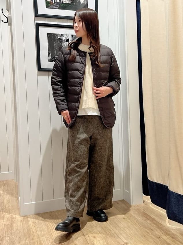mihoさんの「Dessin｜【撥水・2WAY】ミュラーダウンコートミドル丈」を使ったコーディネート