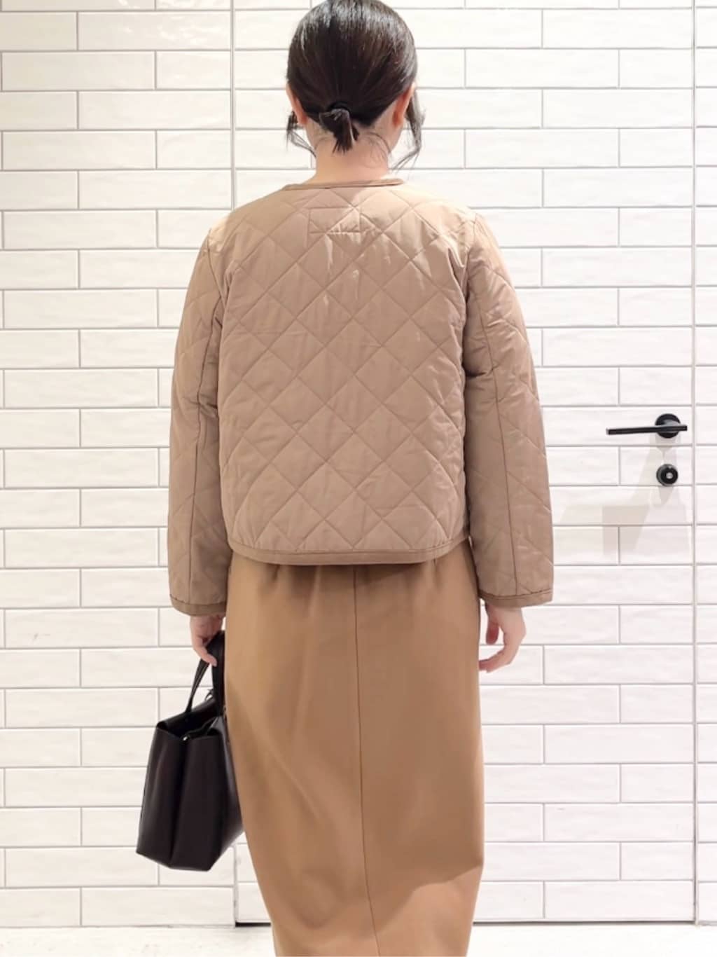 しおりさんの「OPAQUE.CLIP｜ラメシャギーニット【洗濯機OK】」を使ったコーディネート