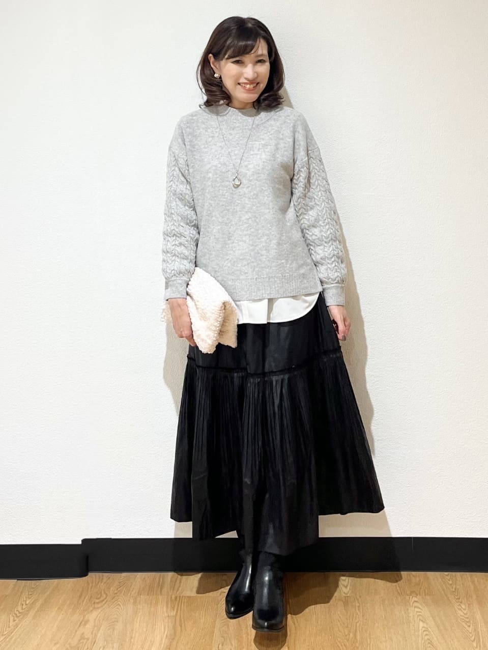 ayaさんの「Reflect｜【一枚で着映え◎／ゆったりシルエット】ラメ&times;スパンコールウール混ニット」を使ったコーディネート