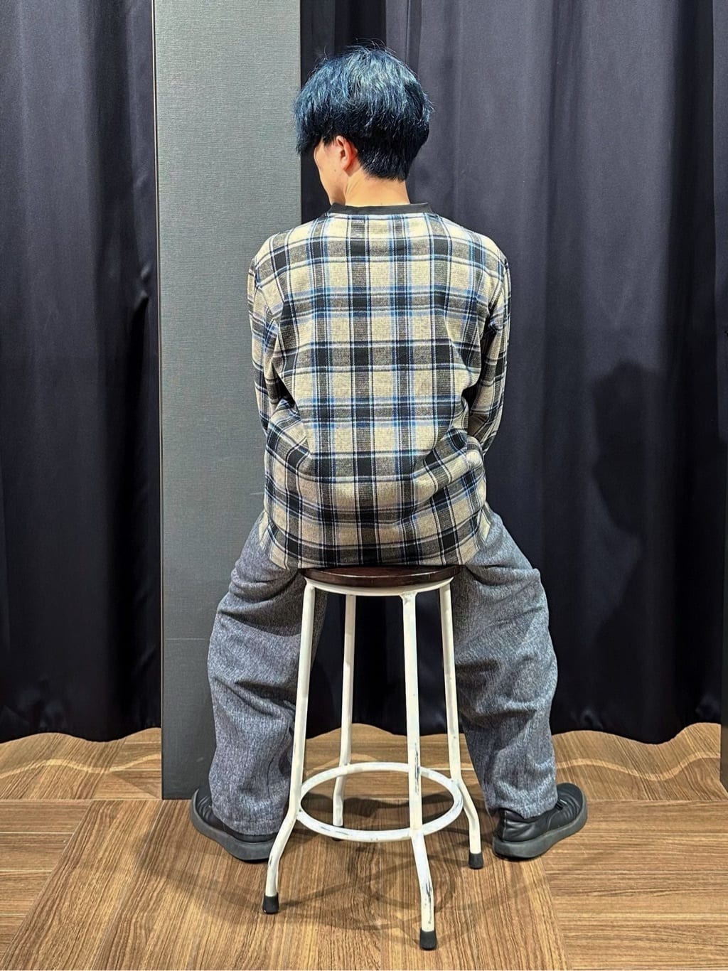 tomoyaさんの「THE SHOP TK｜チェックジャカードプルオーバー」を使ったコーディネート