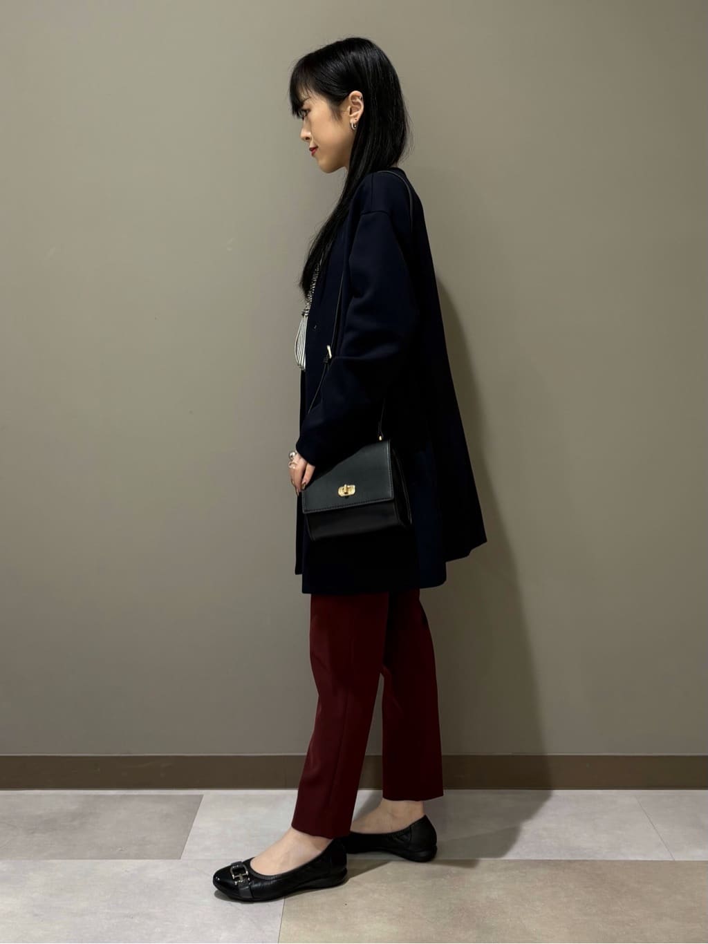 KEIKOさんの「INDIVI｜【秋／軽羽織り】ノーカラーミドル丈ライトコート」を使ったコーディネート
