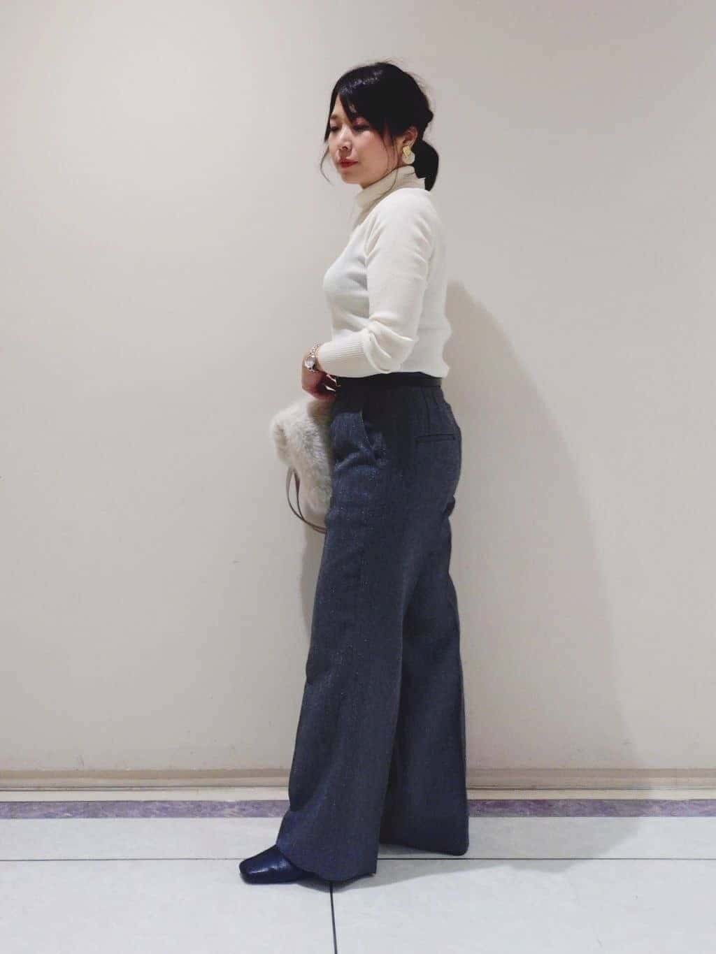 TOMOMIさんの「INDIVI｜【2WAY】フェイクファートート」を使ったコーディネート