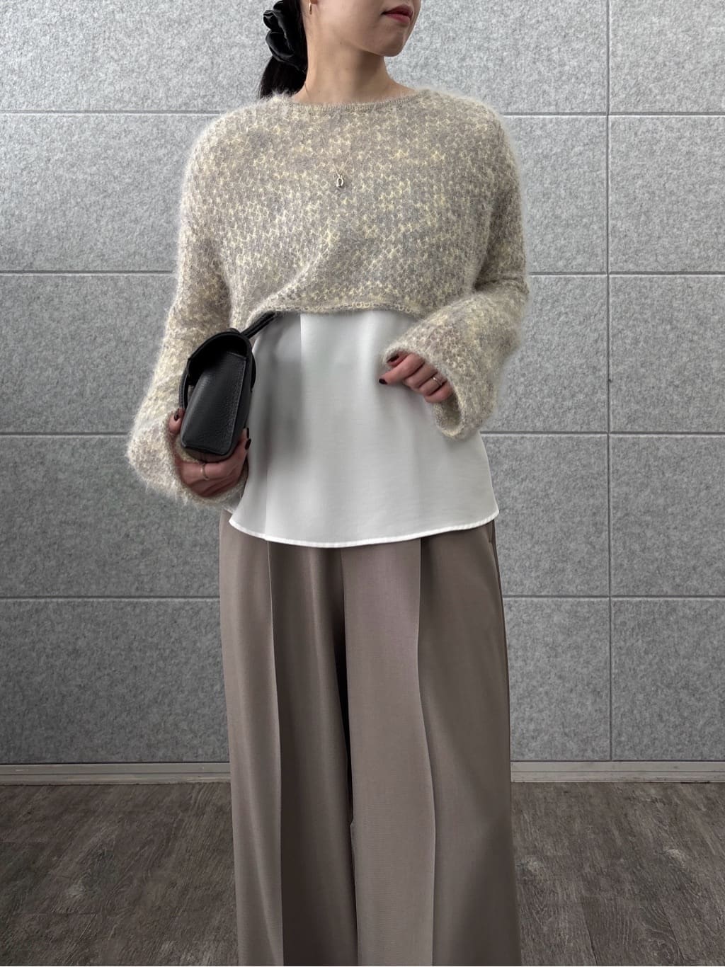 ひなさんの「INDIVI｜Comfy SET UP｜イージーストレートワイドパンツ【セットアップ対応／通勤/カセット服】」を使ったコーディネート