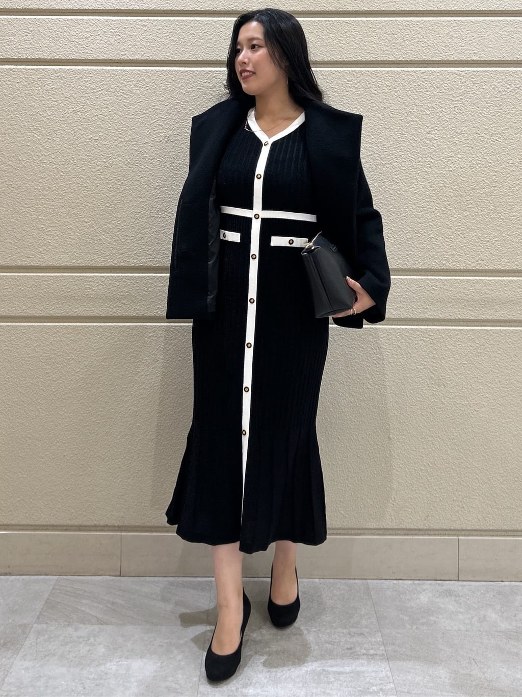 Momokaさんの「COUP DE CHANCE｜【日本製】スタンドカラーのショート丈コート」を使ったコーディネート