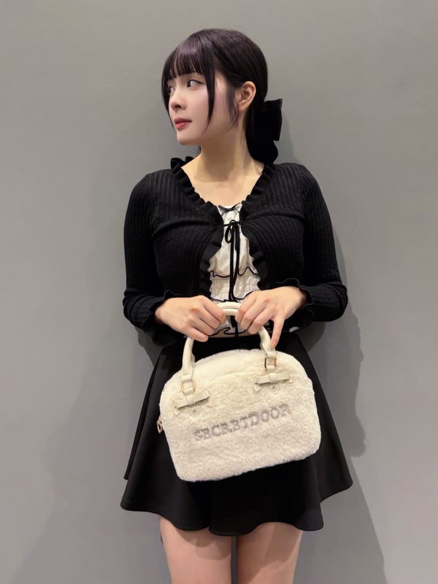HUANG WEIHSUANさんの「ESPERANZA｜2WAYボストンバック」を使ったコーディネート