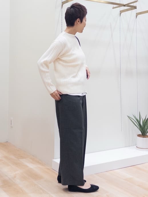 シュウコさんの「grove｜【毛玉軽減／洗える】ミニケーブルニット」を使ったコーディネート
