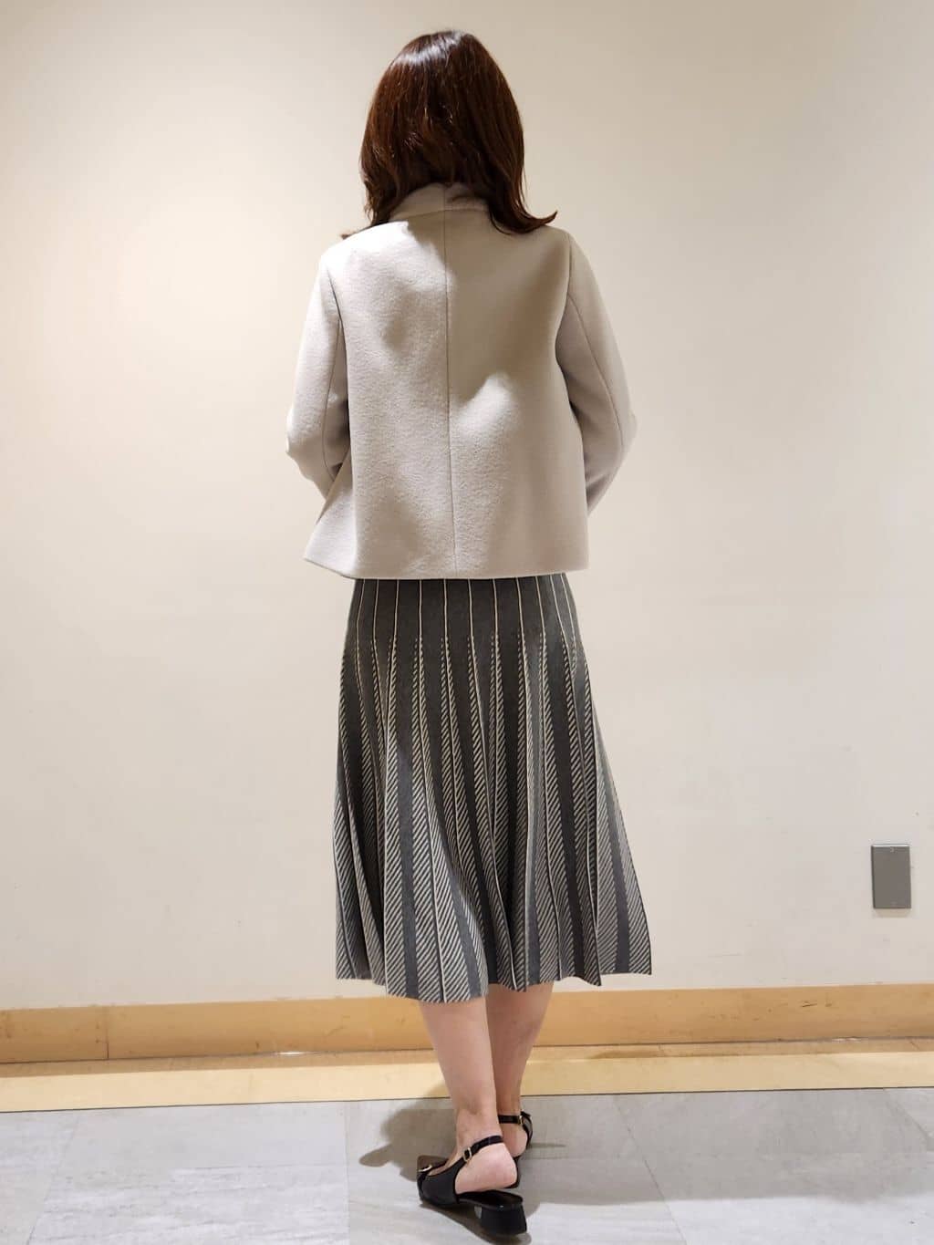 yukaさんの「COUP DE CHANCE｜【日本製】スタンドカラーのショート丈コート」を使ったコーディネート