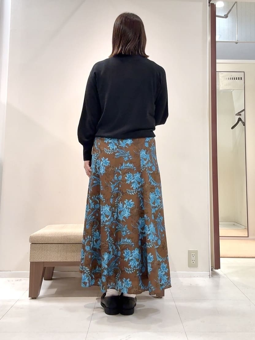 YUIさんの「UNTITLED｜【ロング丈/軽やか】テーラード　リバーコート」を使ったコーディネート
