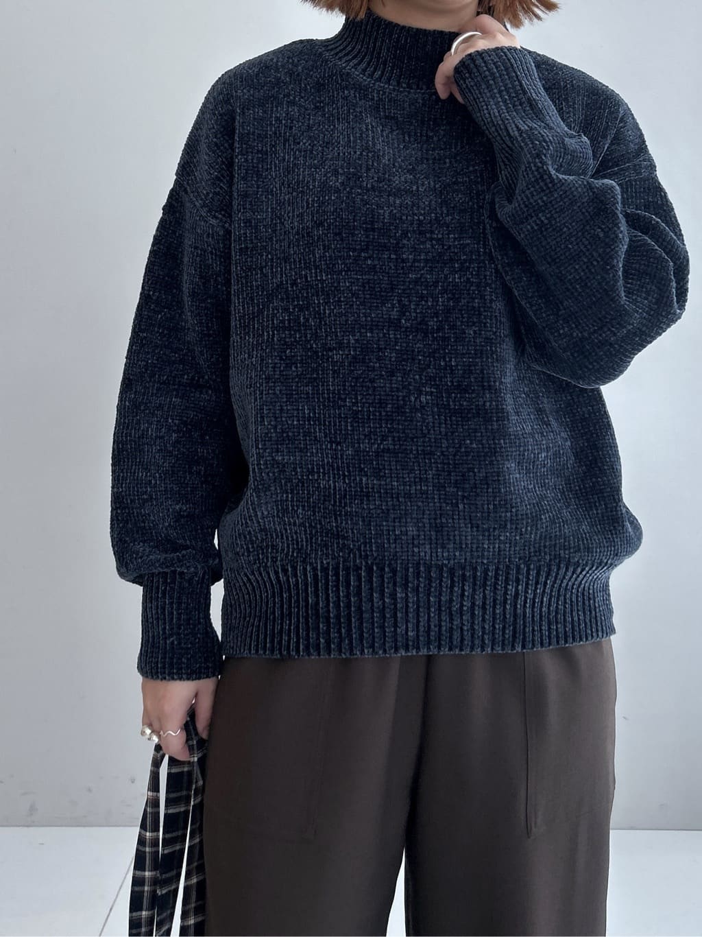 Hirokaさんの「Dessin｜【洗える】ハイネックベロアモールニット」を使ったコーディネート