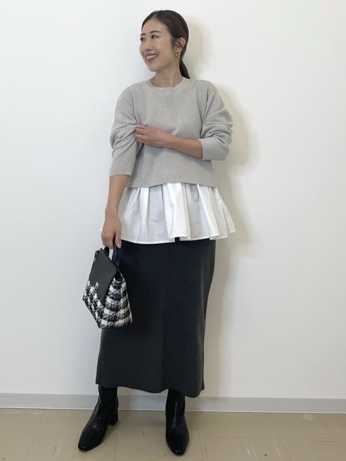 Akiさんの「OPAQUE.CLIP｜《ツインセット》ショートラメニット&times;フレアタンクトップ【洗濯機OK】」を使ったコーディネート