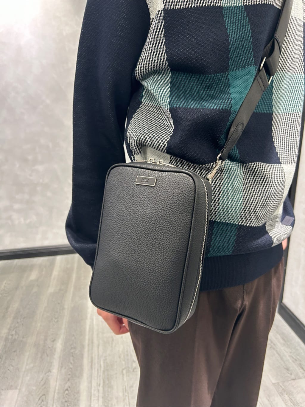 ruiさんの「TAKEO KIKUCHI｜【Made in JAPAN】ビッグチェック＆スライドパズル柄 ニット」を使ったコーディネート