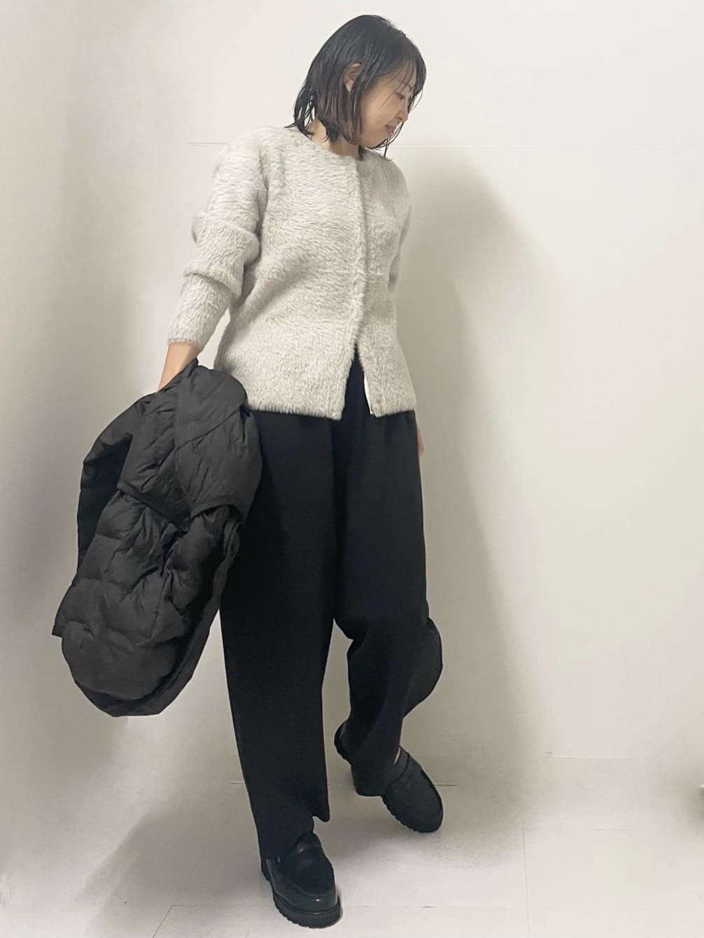 ISOさんの「Dessin｜【洗える】カーヴィパンツ」を使ったコーディネート