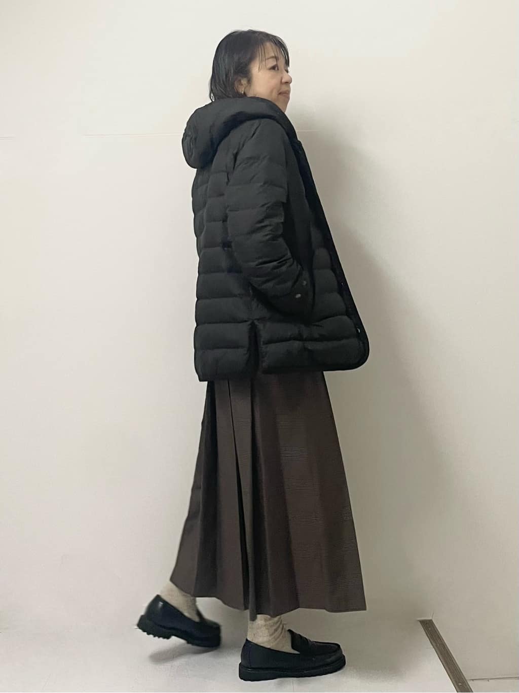 ISOさんの「Dessin｜【撥水・2WAY】ミュラーダウンコートミドル丈」を使ったコーディネート