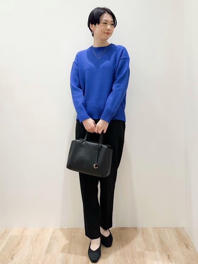 yurieさんの「OPAQUE.CLIP｜ウォームタッチ イージーテーパードパンツ【洗濯機洗OK／ストレッチ】」を使ったコーディネート