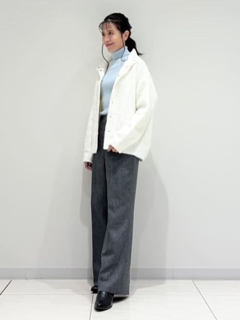 kayoさんの「INDIVI｜スタンドネック シャギーモールニット」を使ったコーディネート