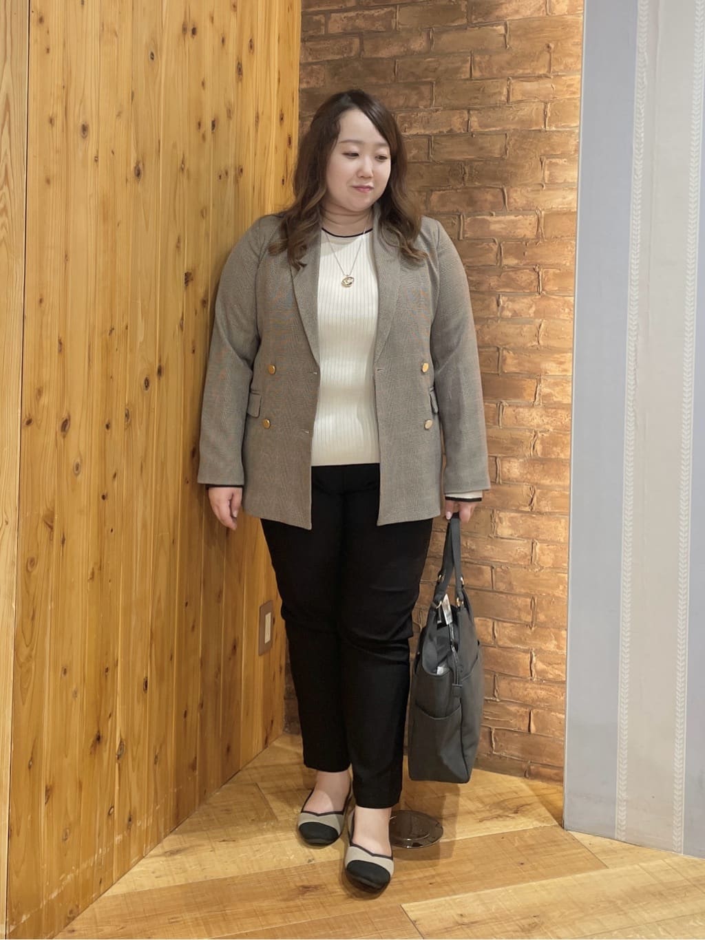 Risaさんの「SHOO･LA･RUE｜【高レビュー/洗濯機可/SS-LL】あったか裏起毛 のびのびストレッチ テーパードパンツ」を使ったコーディネート
