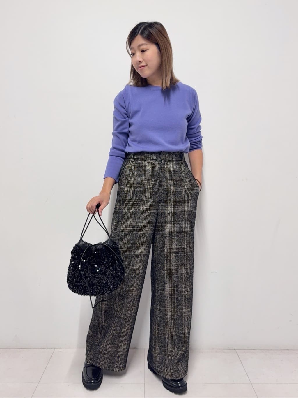 Nishijimaさんの「DRESSTERIOR｜ストレッチフルニードルニット」を使ったコーディネート
