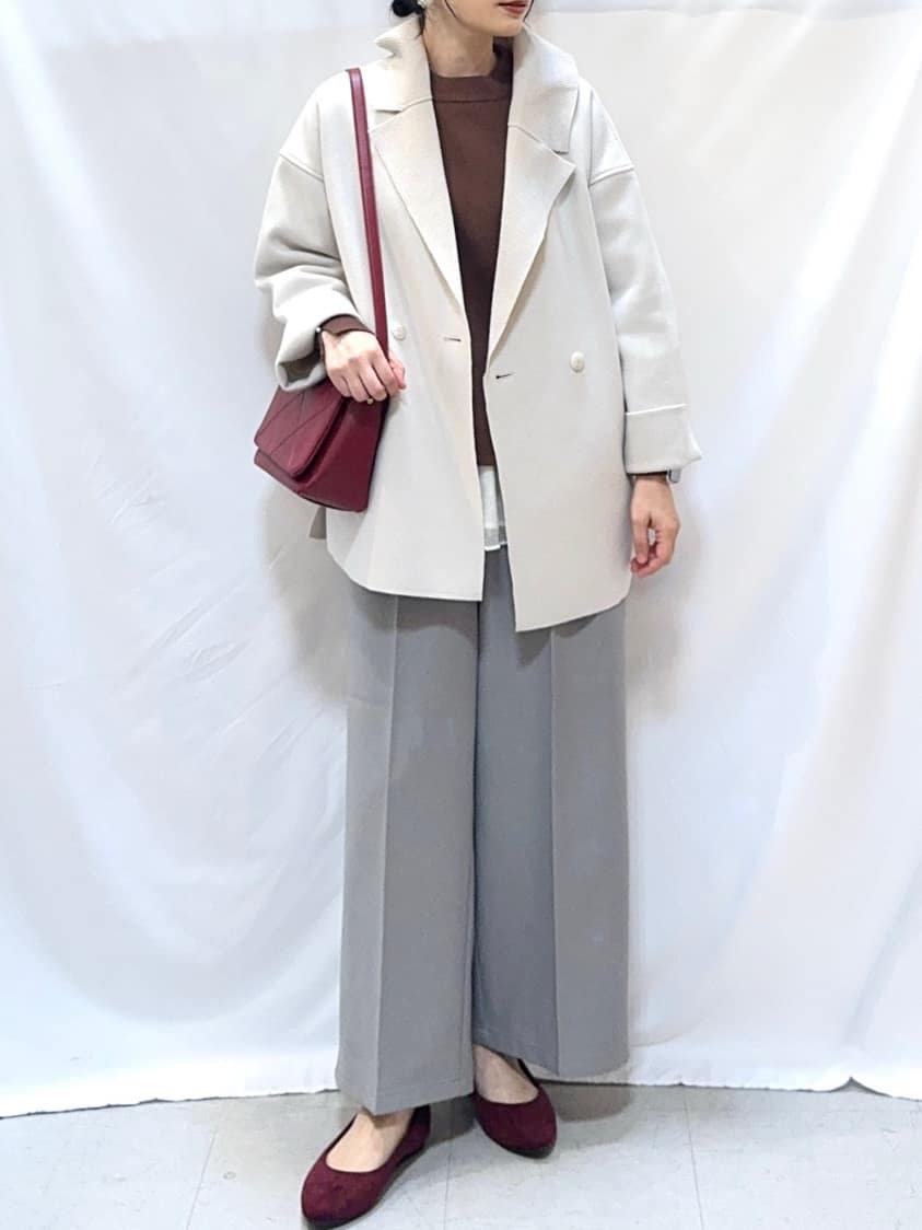𝐇𝐢𝐫𝐨𝐦𝐢さんの「SHOO･LA･RUE｜裾フリルレイヤードトップス」を使ったコーディネート