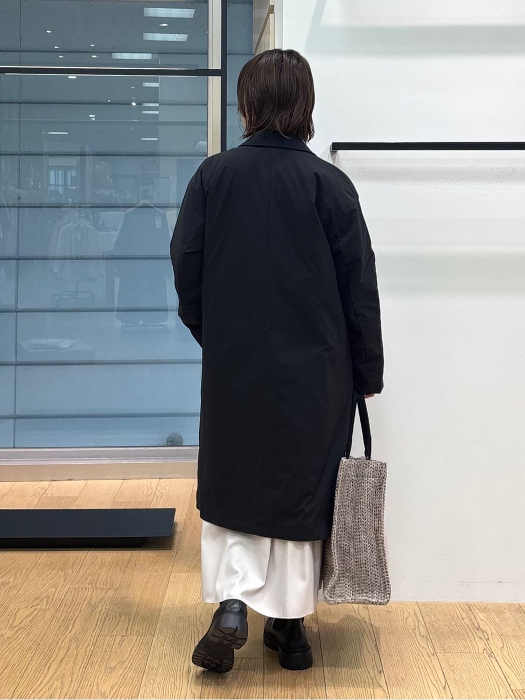 asamiさんの「INDIVI｜【ミニブークレ素材】ジャケットライクカーディガン」を使ったコーディネート