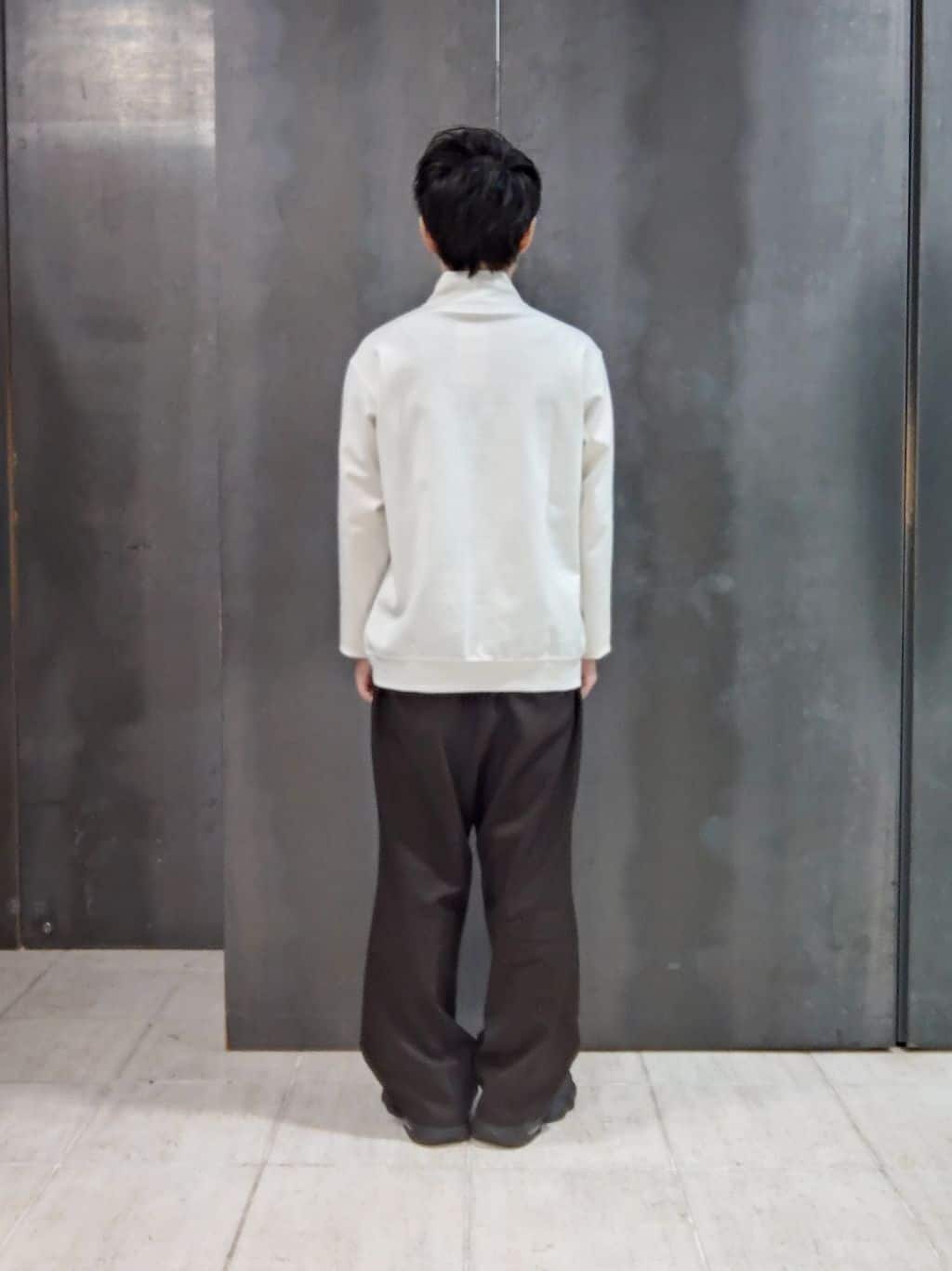 shiominさんの「TAKEO KIKUCHI｜【JUST ONE LAYER】ダウンファブリック ジップアップ フード ブルゾン」を使ったコーディネート