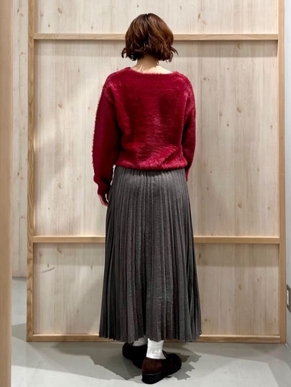 nakoさんの「THE SHOP TK｜【華やかで柔らか】ふわふわフェザーニット/洗える・前後2WAY」を使ったコーディネート