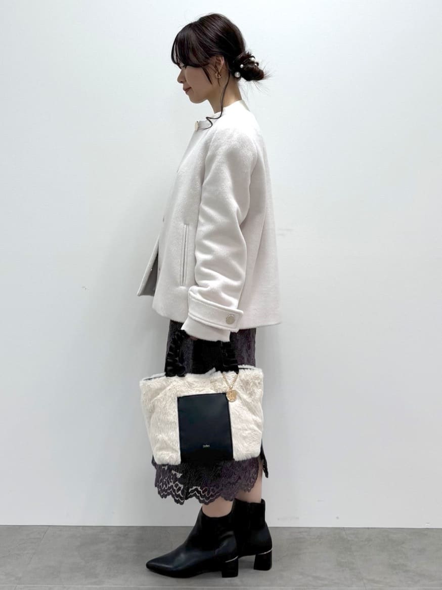 kozuさんの「index｜ふんわりボトルネックパフスリーブニット【洗濯機OK】」を使ったコーディネート