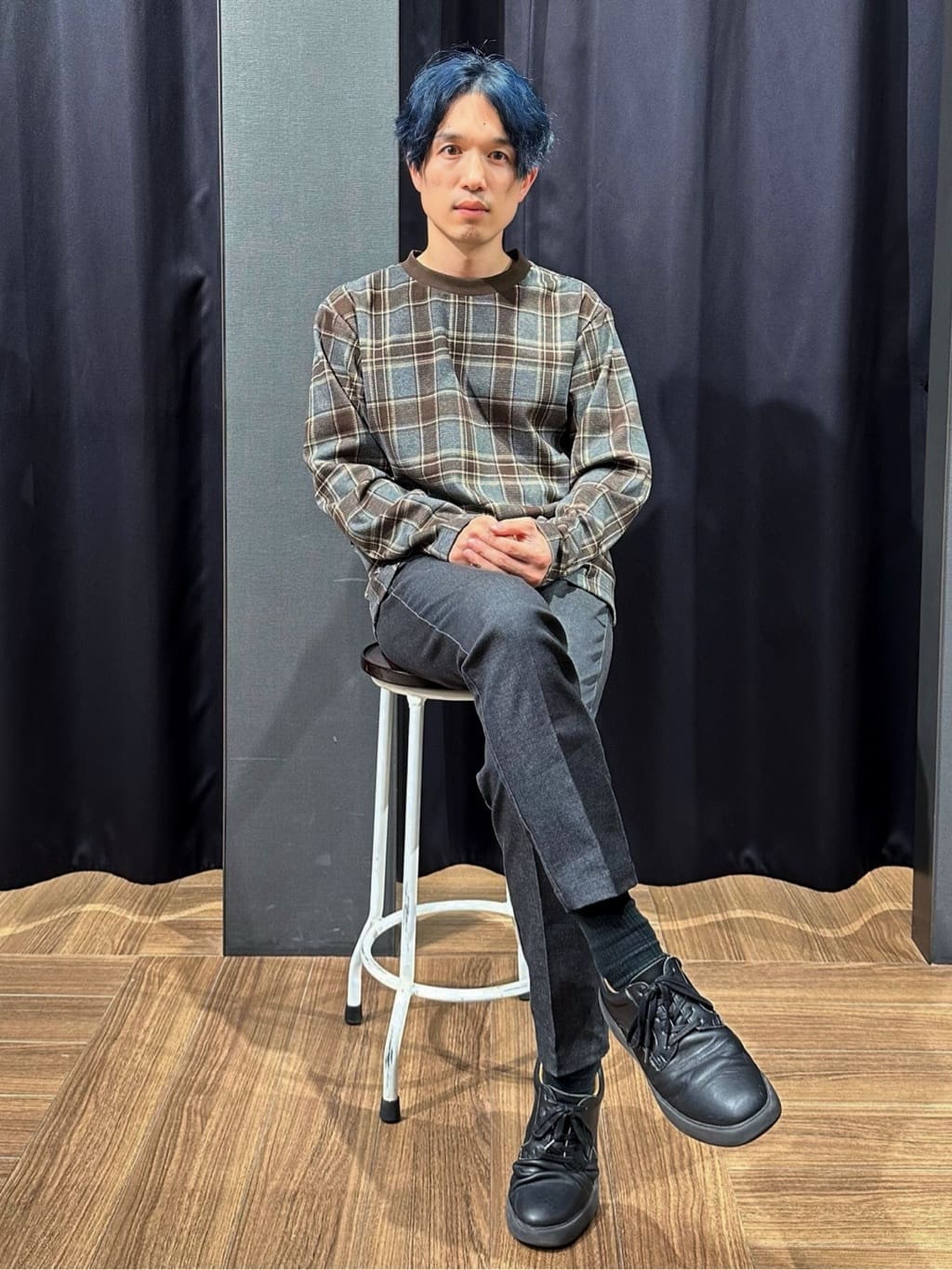 tomoyaさんの「THE SHOP TK｜チェックジャカードプルオーバー」を使ったコーディネート
