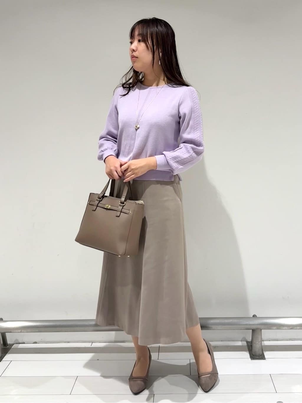 Azusaさんの「Reflect｜【通勤】スエードライクフレアスカート」を使ったコーディネート