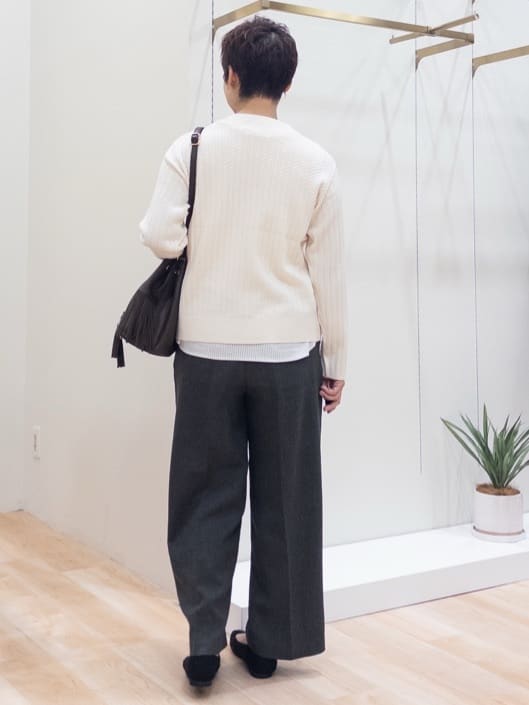シュウコさんの「grove｜【毛玉軽減／洗える】ミニケーブルニット」を使ったコーディネート