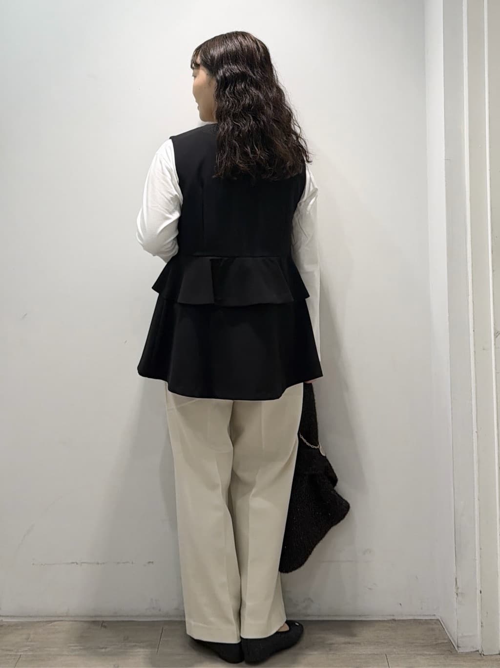 sumicaさんの「OPAQUE.CLIP｜ロングロゴTシャツ【洗濯機OK】」を使ったコーディネート