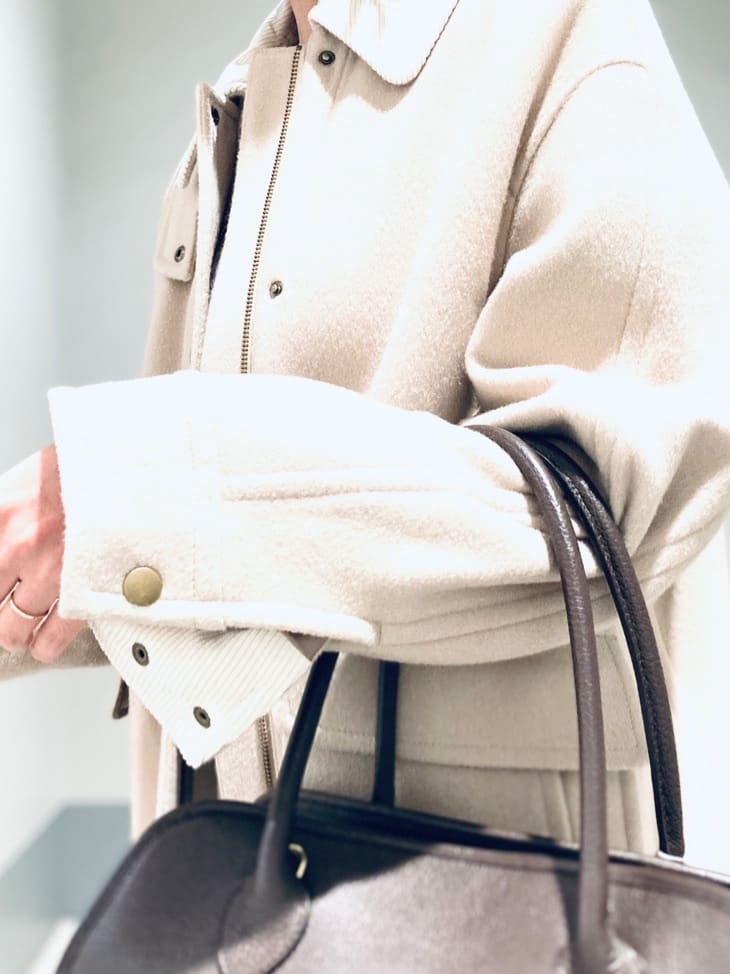 Furuさんの「DRESSTERIOR｜アルパカブレンドVネックニット」を使ったコーディネート