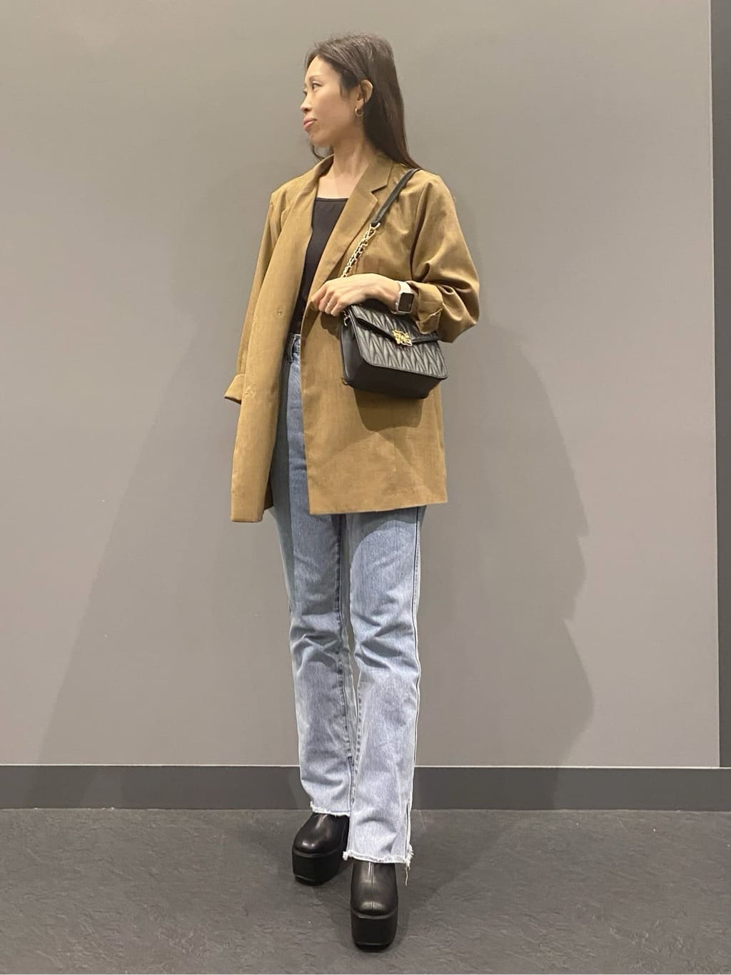 hiraさんの「ESPERANZA｜厚底シンプルブーツ」を使ったコーディネート
