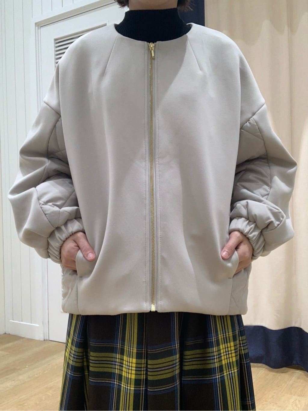 IMARIさんの「Dessin｜ダンボールジップブルゾン」を使ったコーディネート