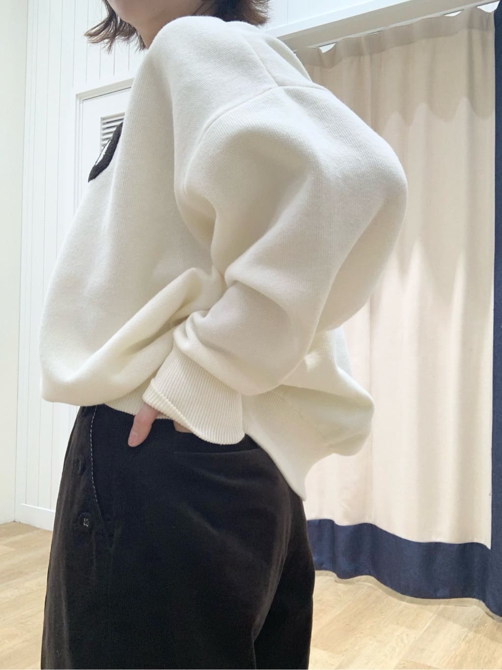 IMARIさんの「Dessin｜【洗える】Dサガラ刺繍ワッペン付きニット」を使ったコーディネート