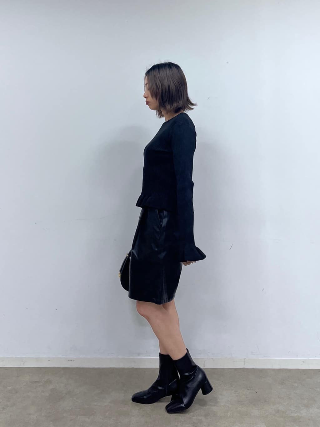 Harukaさんの「INDIVI｜フェイクファーマイクロバッグ」を使ったコーディネート