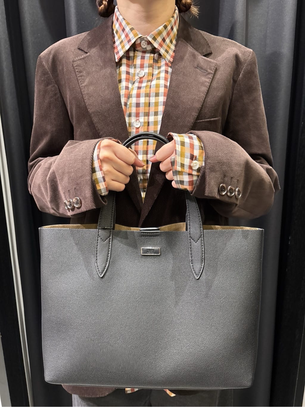 ウララさんの「TAKEO KIKUCHI｜マルチギンガムチェック シャツ」を使ったコーディネート