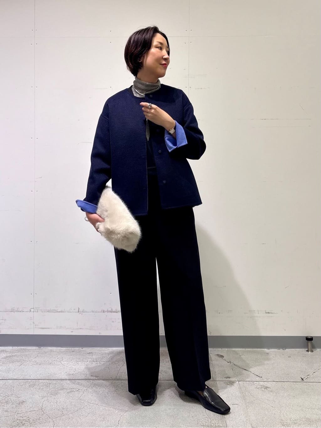 yuriさんの「INDIVI｜【洗える／薄手／ラメ】シアーラメニット」を使ったコーディネート